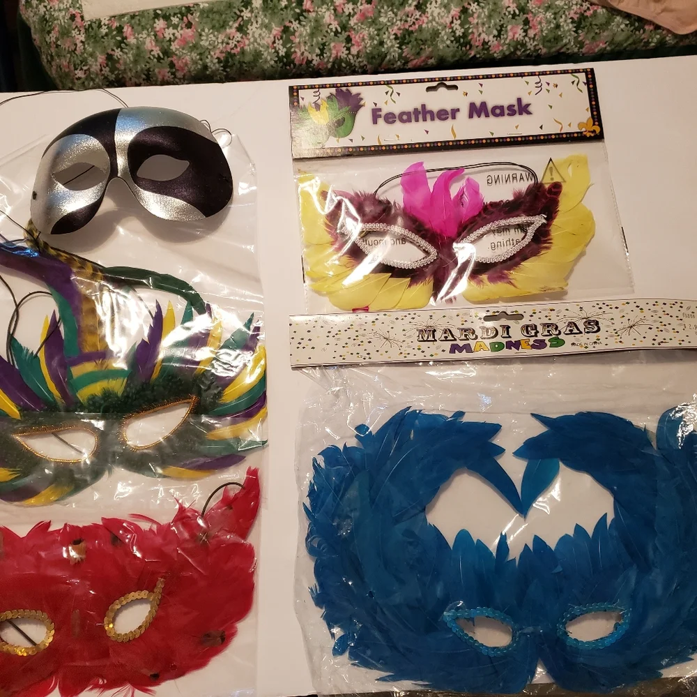 5 Mardi Gras Masks